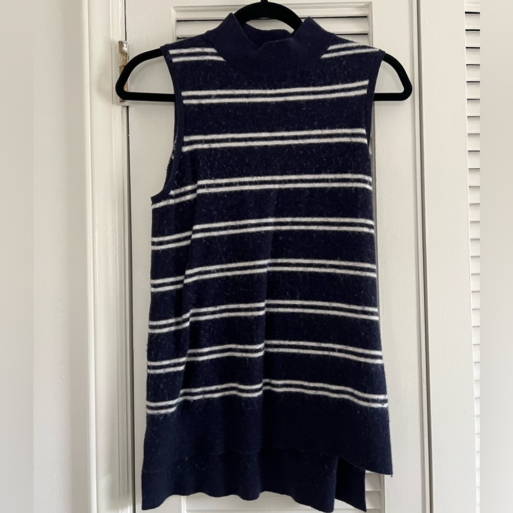Gap sweater vest